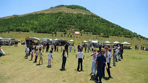 Kayseri'nin tanınan ailelerinden coşkulu şenlik! Akın ettiler