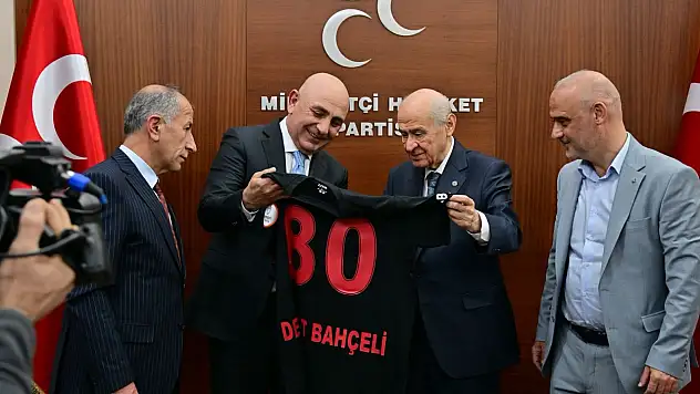 Kayseri'nin yakından tanıdığı isimden Bahçeli'ye dikkat çeken ziyaret