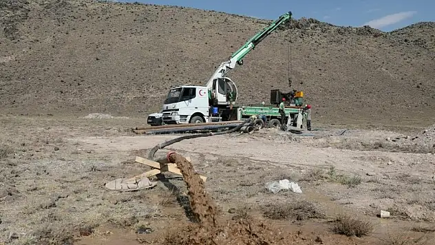 Kayseri'nin yaylalarında susuzluğa karşı harekete geçildi!