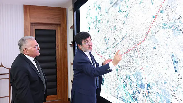 Kayseri'nin yeni tramvay hattı için kritik toplantı! Müjdeyi Başkan Büyükkılıç verdi