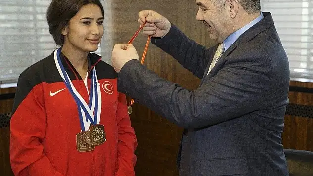 Kayseri okçuluk sporunda bir şampiyon daha çıkardı