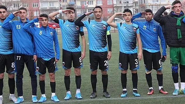 Kayseri OSB Atletikspor şampiyon olmanın mutluluğunu yaşıyor
