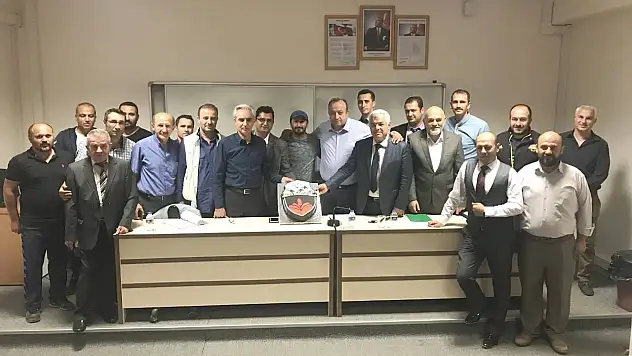 Kayseri OSB Teknik Koleji Gençlik ve Spor Kulübü'nde genel kurul