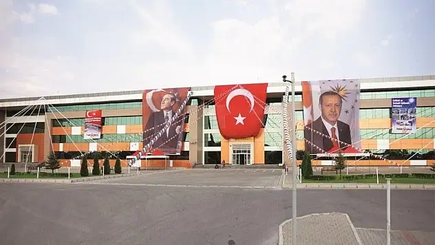 Kayseri OSB Teknik Koleji'nde karneler verildi