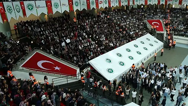Kayseri Pancar Kooperatifi Genel Kurulu'na Kadın Çiftçilerden Yoğun İlgi
