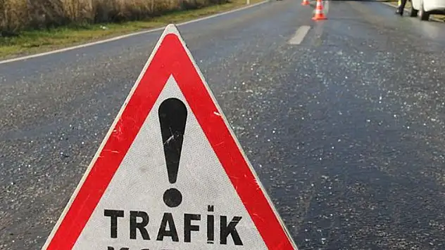 Kayseri plakalı araç Niğde yolunda kaza yaptı!