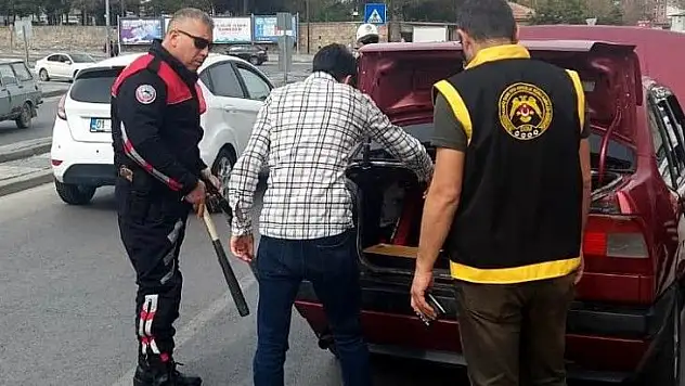 Polis'ten dikkat çeken denetim...