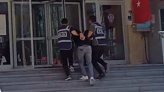 Kayseri polisinden nefes kesen operasyon: Cezaevi firarisi yakalandı