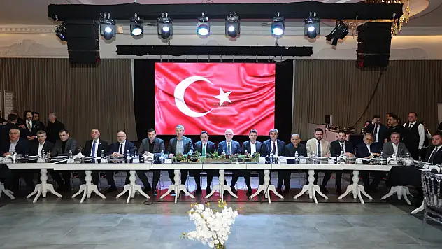 Kayseri protokolü sahurda bir araya geldi
