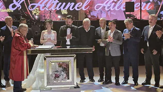 Kayseri protokolü tam kadro düğünde buluştu!