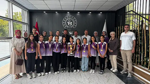 Kayseri şampiyonu oldular: İlk yıllarında kupayı kaldırdılar
