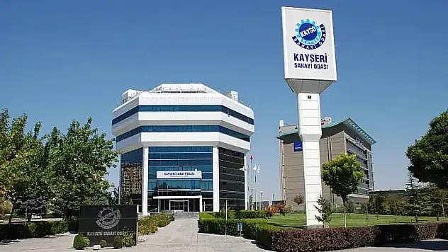 Kayseri Sanayi Odası yönetiminden flaş istifa..