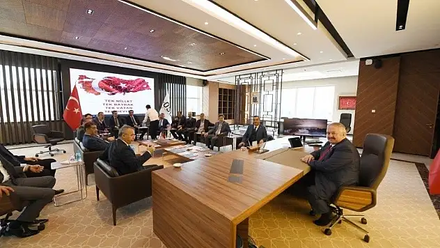 Kayseri Sanayi Odası Yönetiminden Kayseri OSB'ye Tebrik Ziyareti