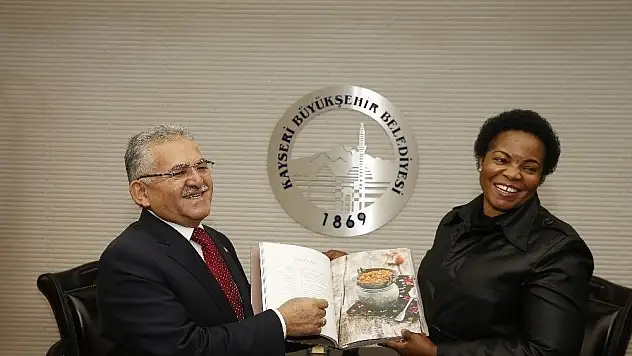 Büyükkılıç: Kayseri Uganda'ya örnek olacak