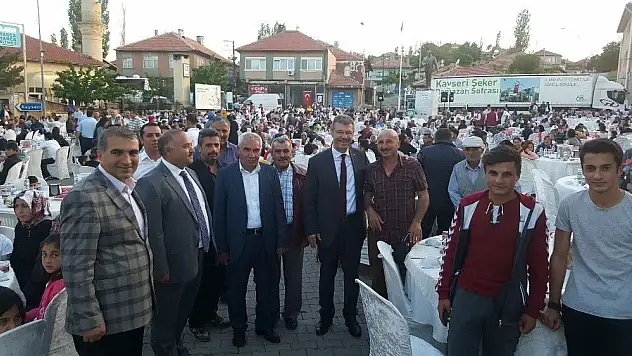 Kayseri Şeker'in Şeker Sofrası, Gemerek Cumhuriyet Meydanı'nda kuruldu