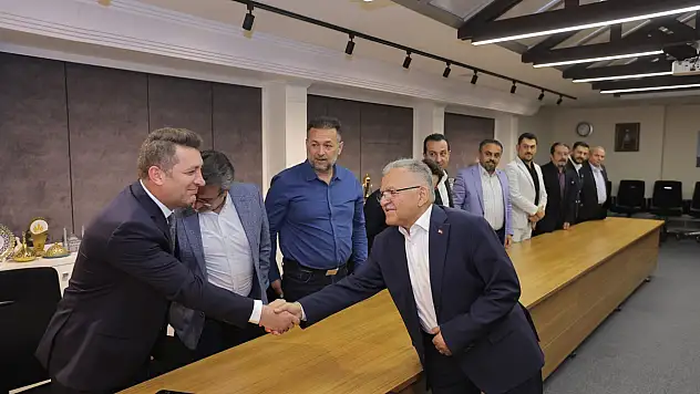 Kayseri Sivaslı Dernekler Federasyonu'ndan Başkan Büyükkılıç'a ziyaret