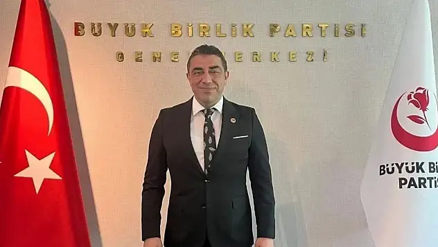 Kayseri siyasetini karıştıracak çıkış: Hacı hacıyı Mekke'de bulur!
