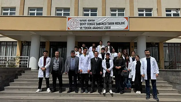 Kayseri Ticaret Borsası bünyesindeki okula dikkat çeken ziyaret!