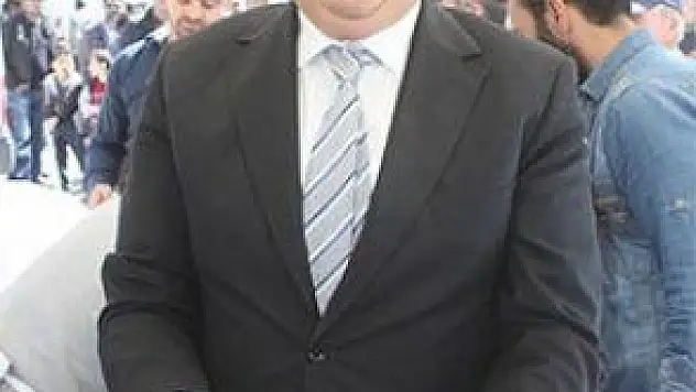 KAYSERİ TİCARET BORSASI TARIM FUARI'NDA 5 BİN SUCUK EKMEK DAĞITTI