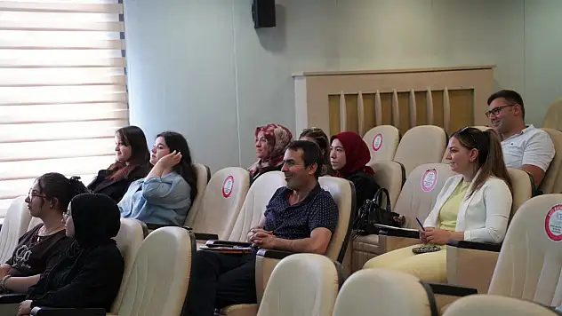 Kayseri Ticaret Borsası üyelerine FSSC 22000 gıda güvenliği eğitimi verdi