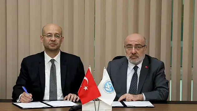 İmzaları attılar...