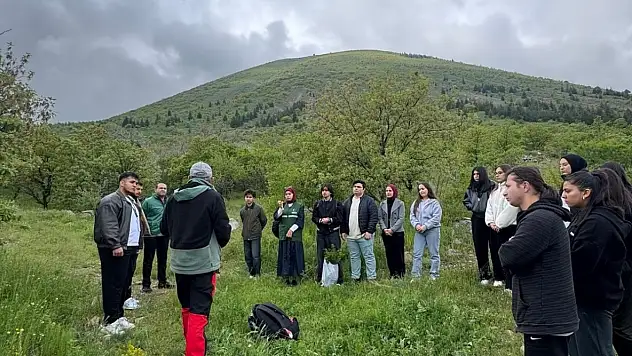 Kayseri Üniversitesi'nde dijital detoks etkinliği: Gençler doğayla buluştu