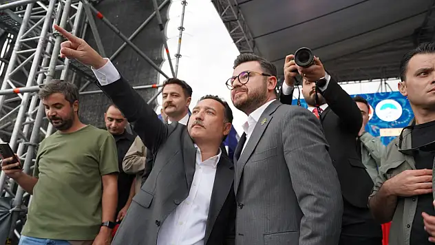 Kayseri Valisi gidiyor mu? AK Parti İl Başkanından dikkat çeken açıklama: Böyle bir sürecin eşiğindeyiz!