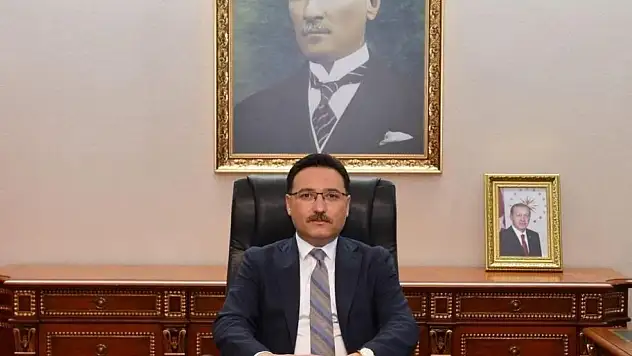 Kayseri Valisi'nden 10 Kasım mesajı! 'Bugün de bizlere yol gösteren en güçlü rehber'