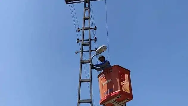 Kayseri ve birçok ilde elektrik kesintisi! Açıklama var