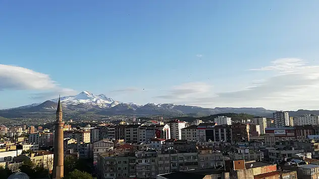 KAYSERİ YANDI!
