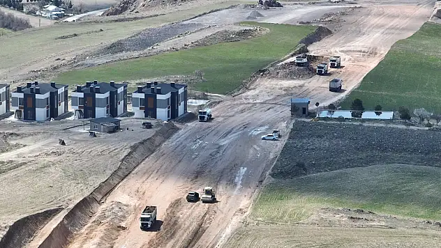 Kayseri'ye 1,6 kilometrelik yol geliyor