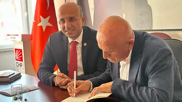 Kayseri'ye geldi! Bakın neye imza attı?