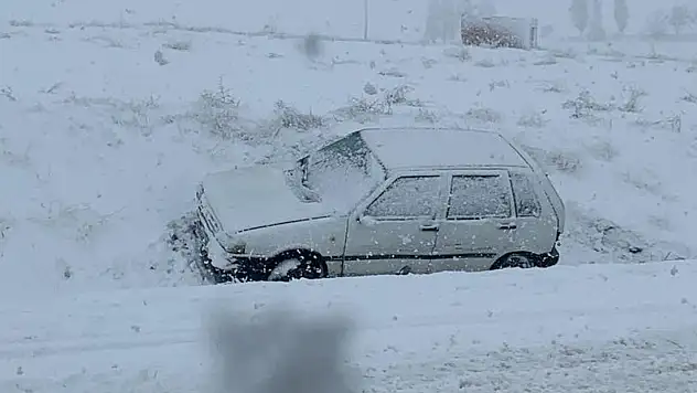 Kayseri'ye kar geri döndü!