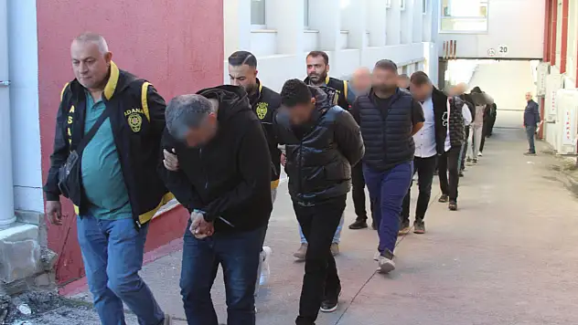 Kayseri'de dolandırıcılık operasyonu! 58 kişi tutuklandı
