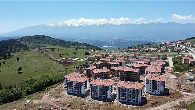 Kayseri'ye yeni TOKİ projesi! Başkan açıkladı: İnşaatlar başlıyor! Kimler hak sahibi olacak?