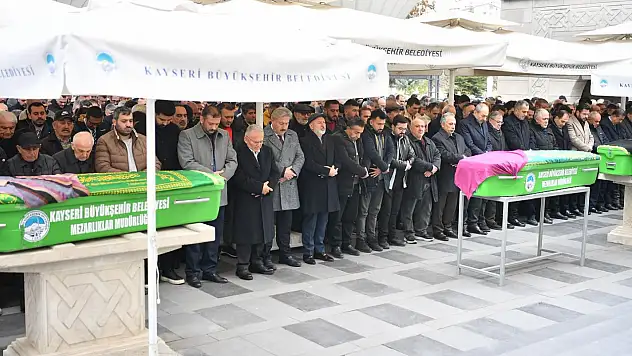 Kayserili Başkanlar Tekinsoy'u acı gününde yalnız bırakmadı