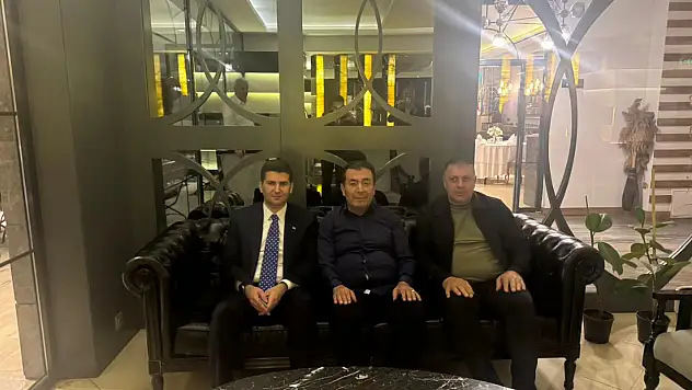 Kayserili Belediye Başkanı, Ülkü Ocakları Genel Başkanı ve bir iş adamı nerede buluştu, ne konuştu?
