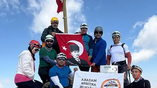 Kayserili dağcılar Bolkar zirvelerinde