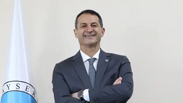 Prof. Dr. Boztosun'dan fon skandalı uyarısı: Bankalar batmadı diye...