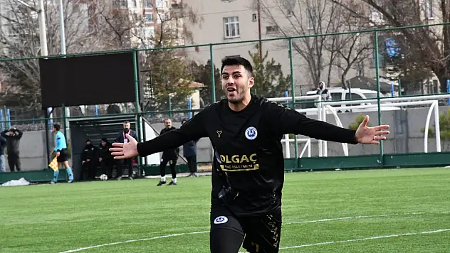 Kayserili futbolcu 2 maçta 6 gol attı
