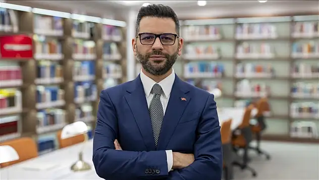 Kayserili İletişim Başkan Yardımcısı görevden alındı, bakın Kayseri'ye kim duyurdu…