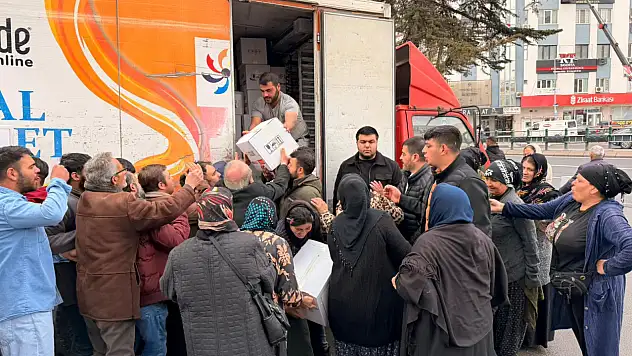 Kayserili iş adamından binden fazla aileye Ramazan desteği