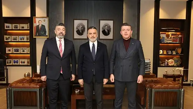 Kayserili iş adamlarının yaptıkları Genel Başkan'a tek tek anlatıldı!