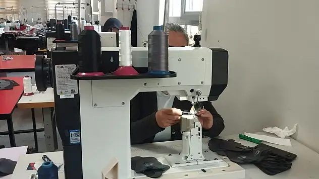 Kayserili kadınlar Türk devi için üretiyor!