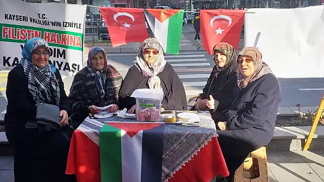 Kayseri'de Filistin için yardım topluyorlar