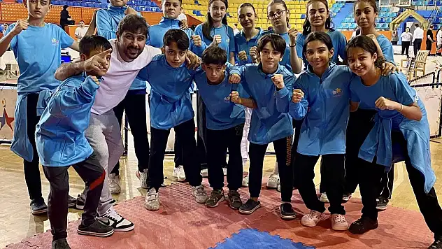 Kayserili karateciler Kırıkkale'de rüzgar estirdi