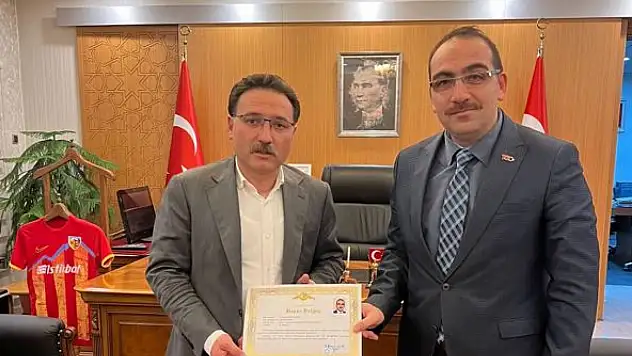 Kayserili Müdür Kayseri'ye veda etti