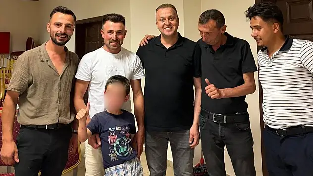 Kayserili muhtar geleneği bozmadı! 22 ailenin yüzü güldü