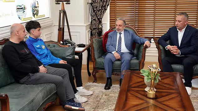 Kayserili sporcu 130'a kaldı!