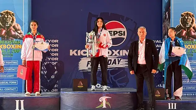 Kayserili sporcu iki ayrı kategoride dünya şampiyonu oldu!